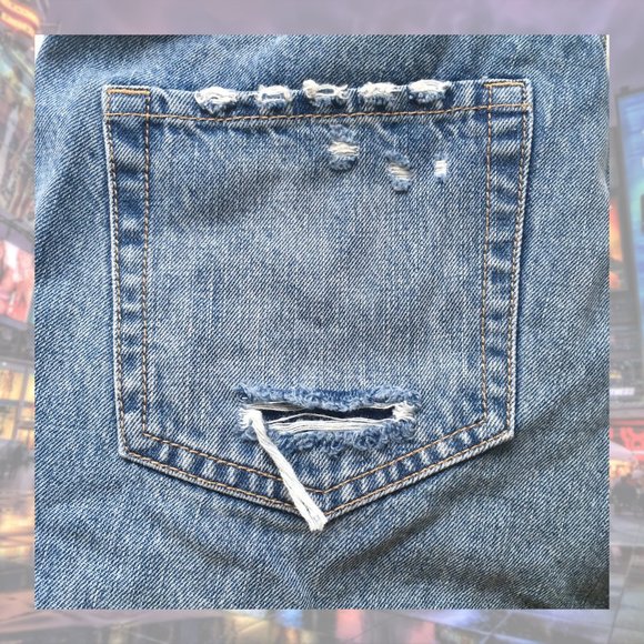 Garage High Rise Mom Jeans Distressed - Picture 3 of 6
